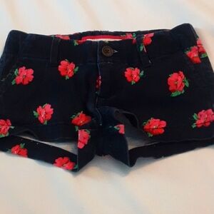 Girls size 8 Abercrombie shorts